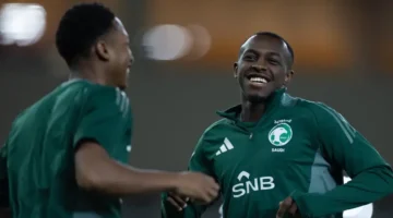 بث مباشر شاهد مباراة السعودية وعمان كاس العرب 2025